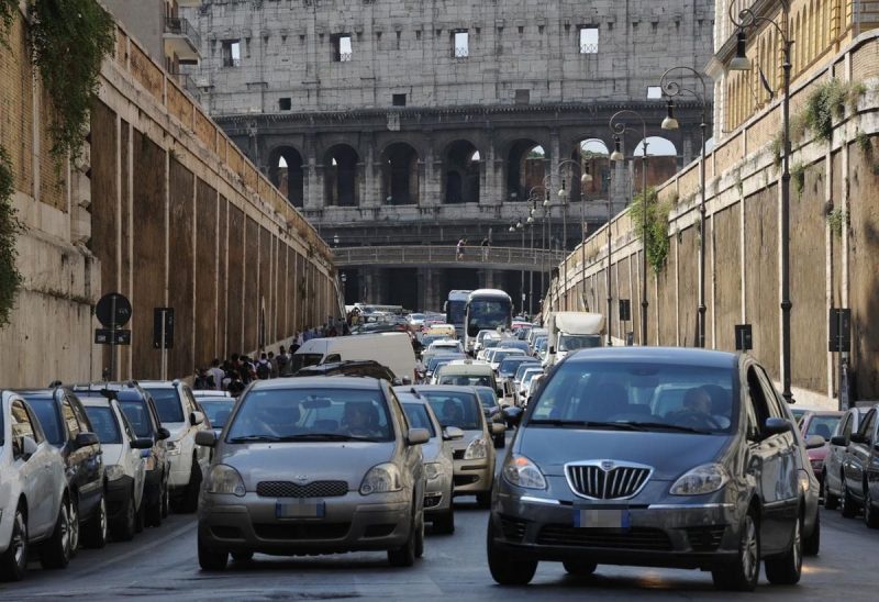 Roma e Milano le città con più incidenti