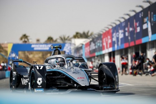 SHERWIN-WILLIAMS IN FORMULA E CON IL TEAM MERCEDES-EQ