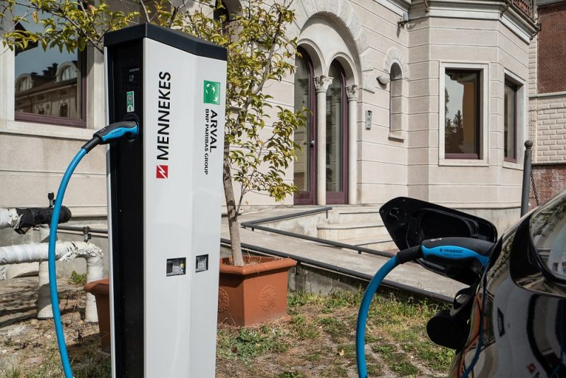 Arval Italia sceglie Mennekes per elettrificare il suo Network di Riparatori