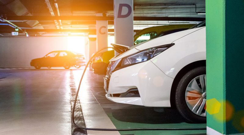 I parcheggi saranno i punti di ricarica del futuro