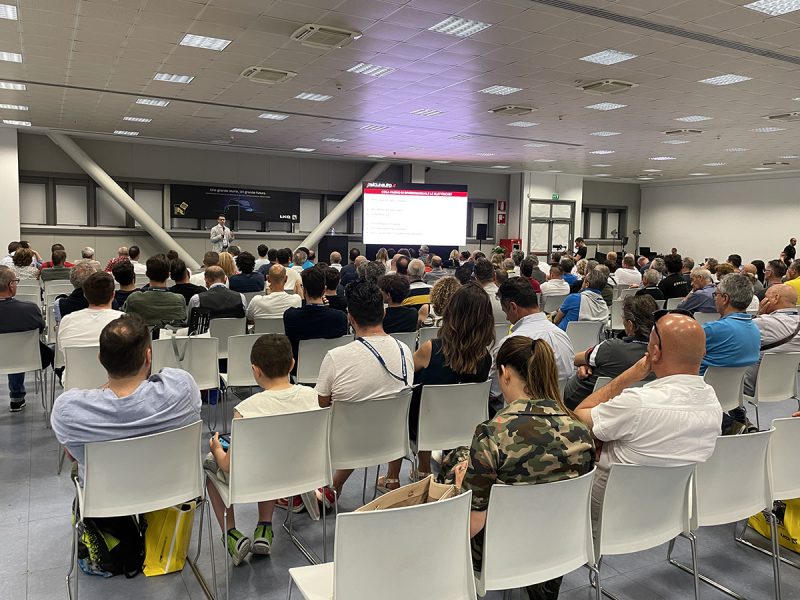 AUTO ELETTRICA E IMPATTO SULL’AUTORIPARAZIONE