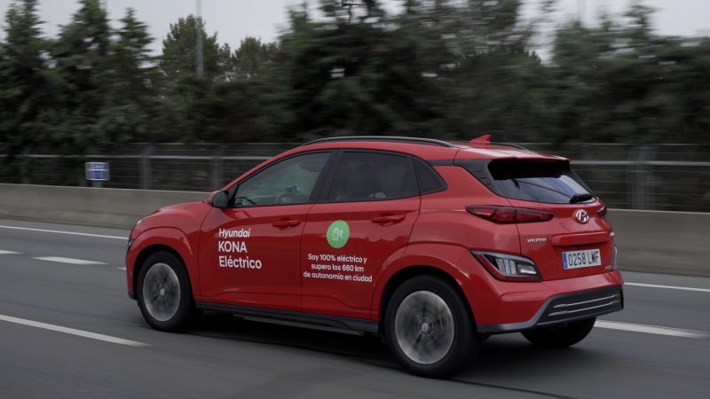 Autonomia auto elettriche: Hyundai KONA Electric raggiunge il record di 790 km con una sola carica