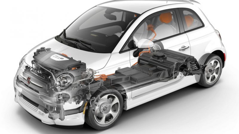 Auto elettriche: entro il 2030 ne circoleranno 164 milioni nei principali mercati